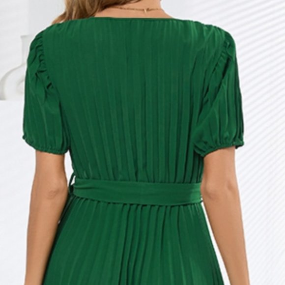 Surplice Sleeveless Midi Pleated Dress main image 1